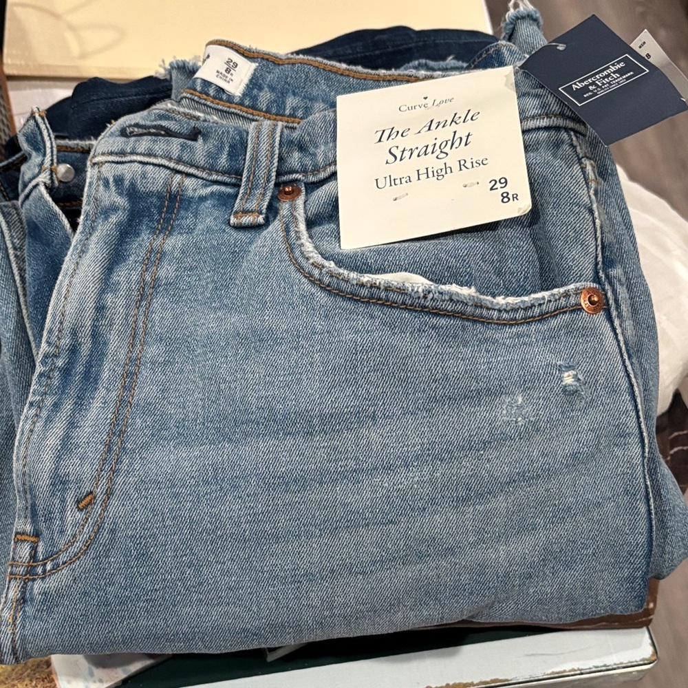 NWT Abercrombie & Fitch Blue Denim Jeans